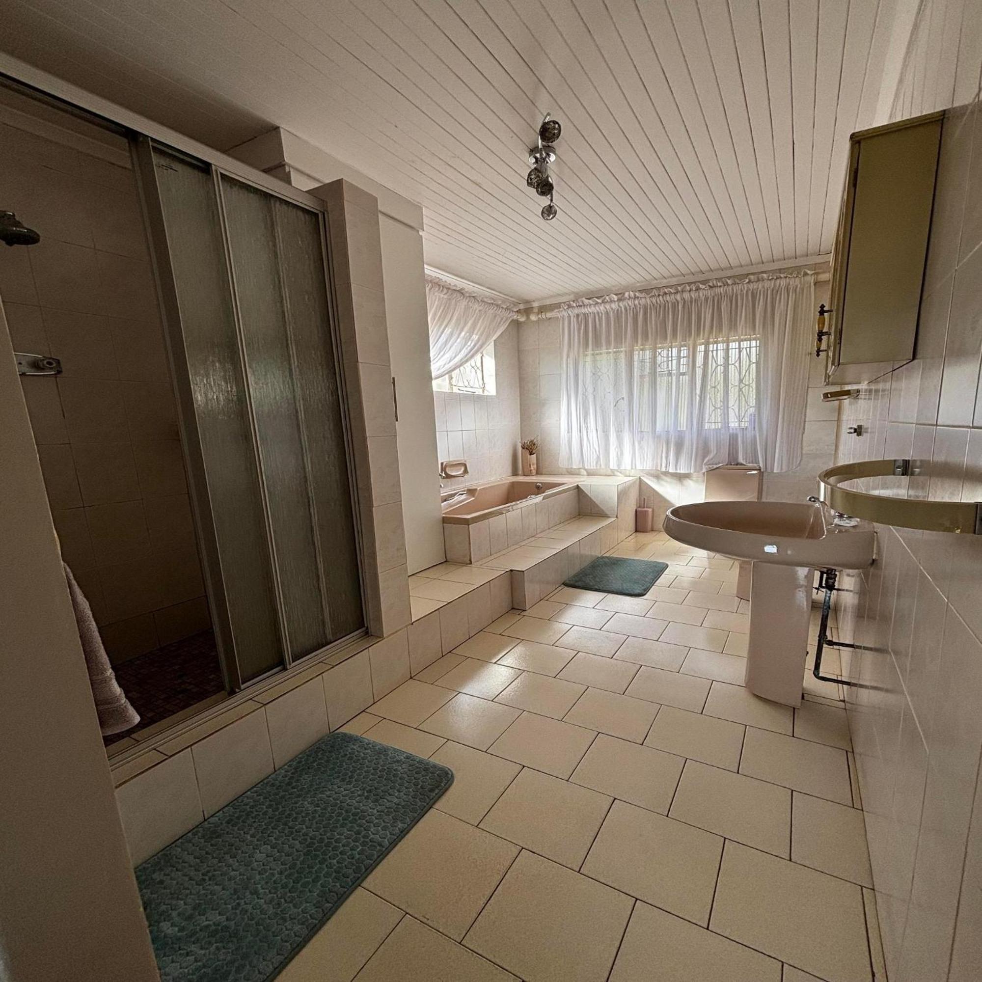 Aloe Tree Guest House 크루거스도프 객실 사진